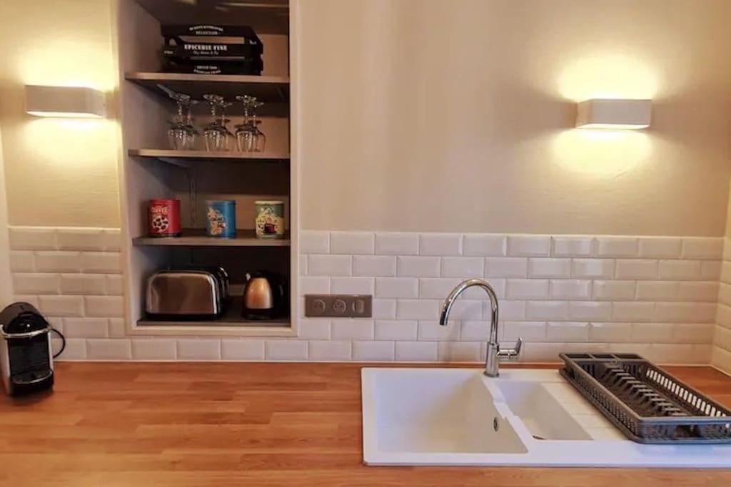 Le 56 Faubourg - Proche Centre - Parking Gratuit Apartment Beaune  Bagian luar foto